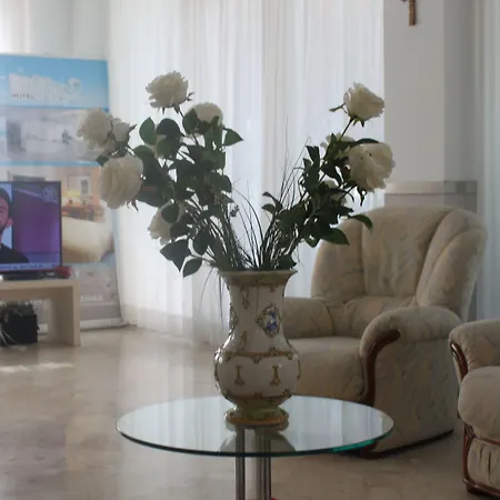 Marittima 3* רימיני